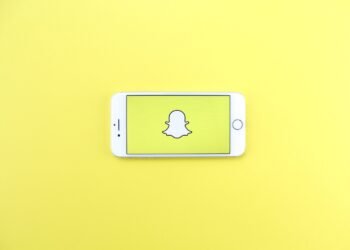 Snapchat Is Using a Marketing AI Chatbot to Target Snapchatters